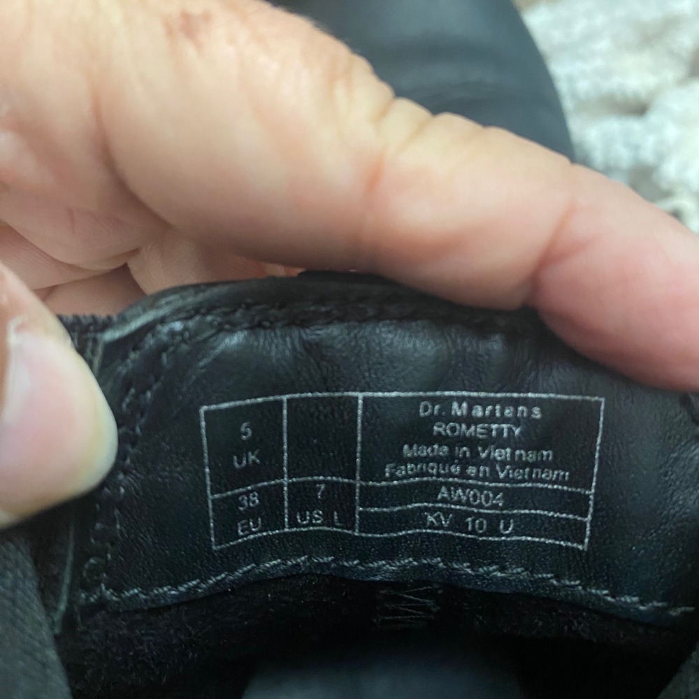Dr. Martens Rometty Black Wyoming Leather Platform Chelsea Boots AW004 Women 7 - Picture 7 of 7